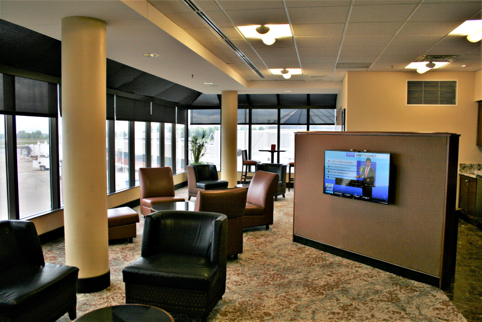 Blue Grass Airport Reopens its Business Lounge Blue Grass Airport LEX