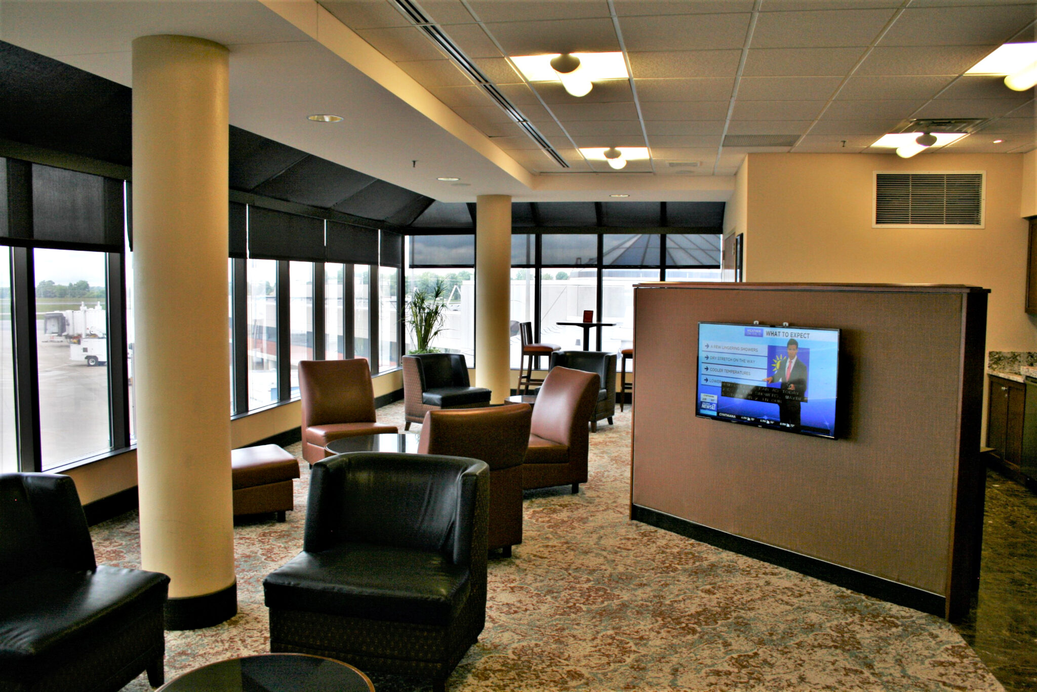 Blue Grass Airport Reopens its Business Lounge Blue Grass Airport LEX